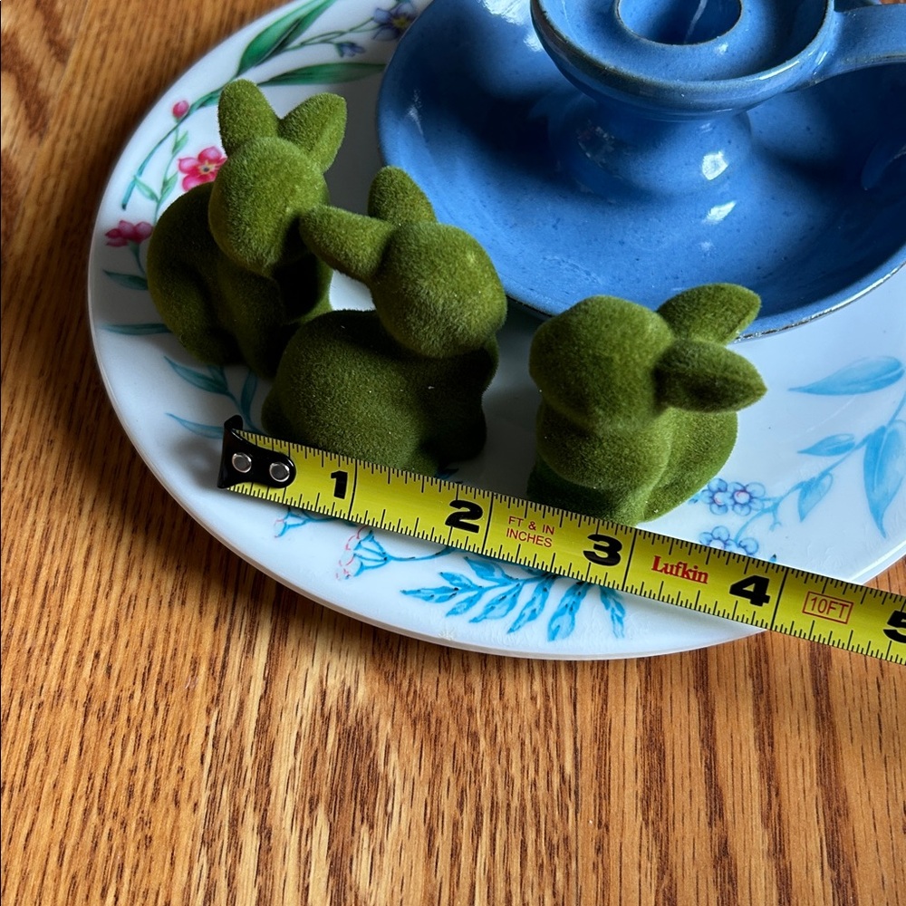 Blue Ceramic Candle Holder with Green Bunny Figurines - Picture 4 of 6